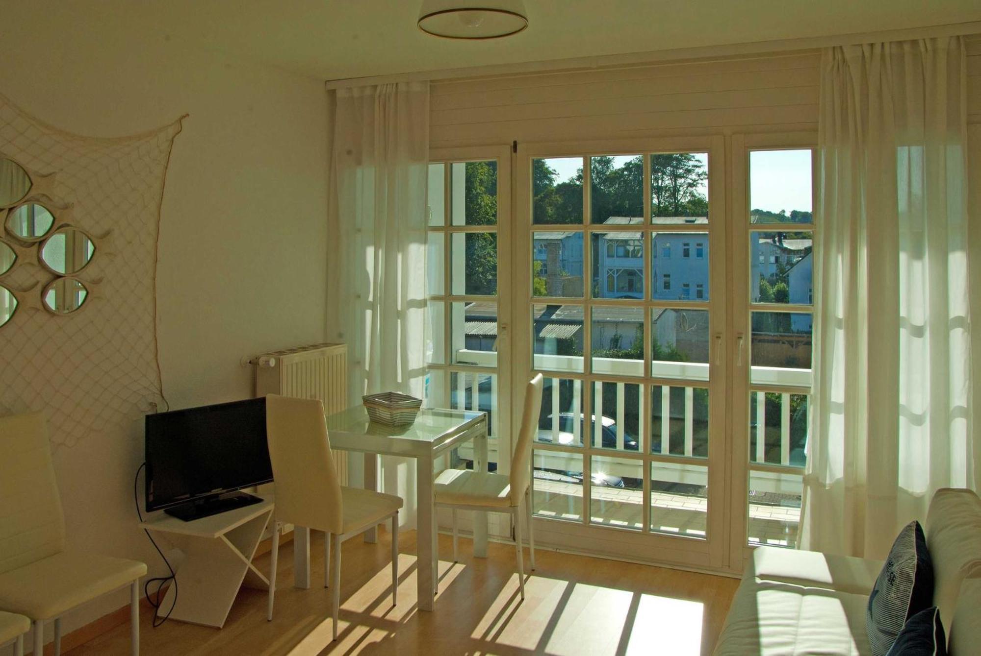 Haus Baltic 12 Mit Balkon - Zentrale Lage Im Ostseebad Sellin Zewnętrze zdjęcie
